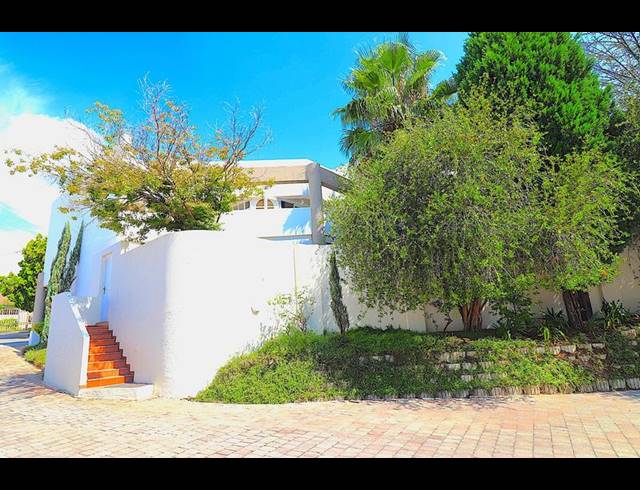 2 BEDROOM APARTMENT FOR SALE IN RIVONIA